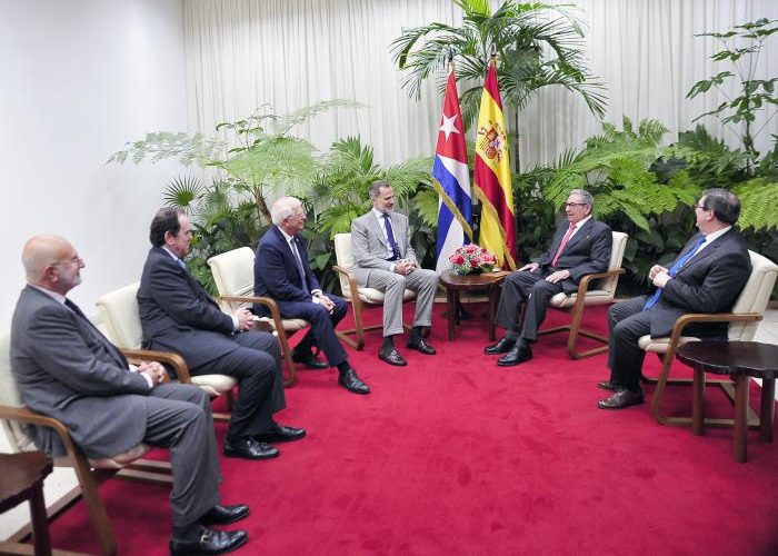 Realiza el Rey de España visita de cortesía a Raúl