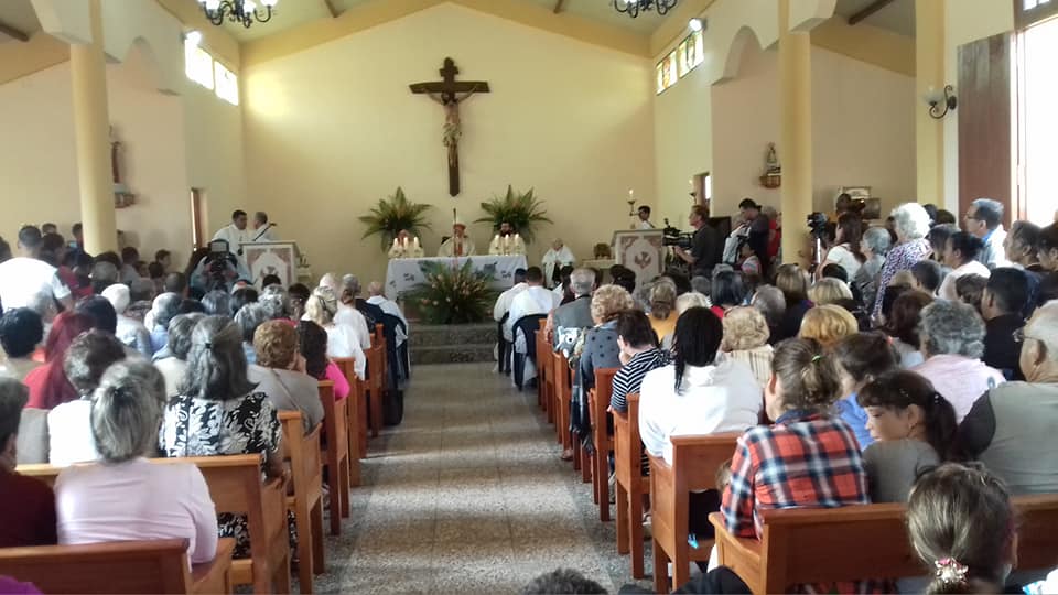 Interior de la Parroquia Sagrado Corazón de Jesús