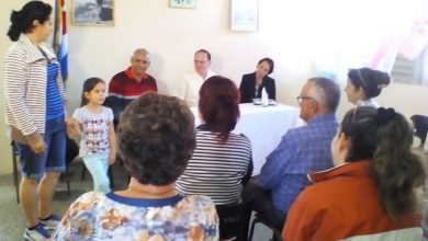 Fraternal encuentro entre trabajadores de la Educación