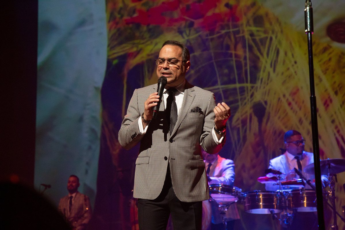 Gilberto Santa Rosa