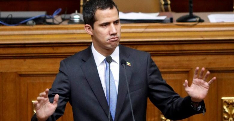 Asamblea Nacional Costituyente desafora a Juan Guaidó