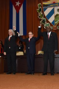 El texto constitucional ha sido fruto del trabajo mancomunado de quienes tuvimos el privilegio de acompañar a Fidel, y de los “pinos nuevos”, precisó Raúl. 