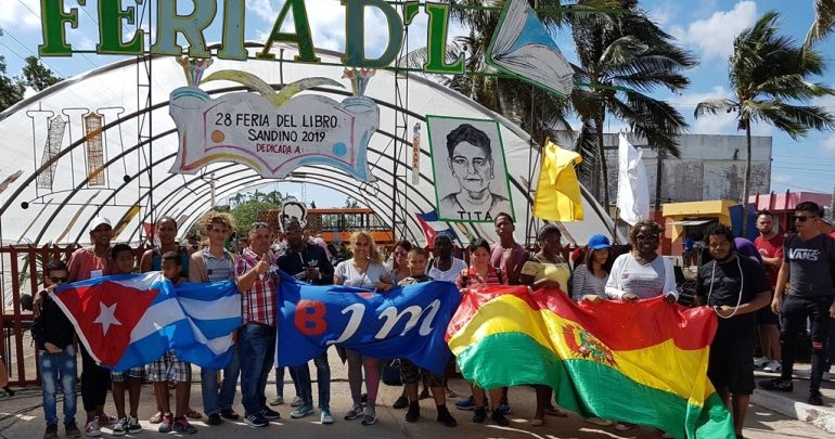 guerrilla instructores de arte en sandino