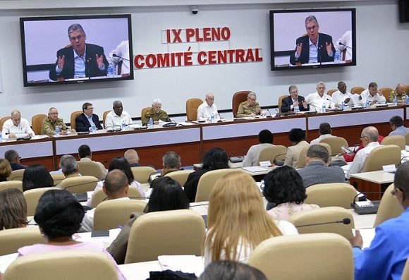 IX pleno comite central