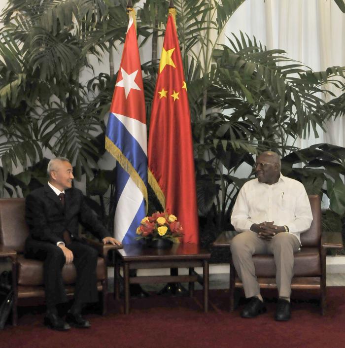 Recibió Valdés Mesa a dirigente de China