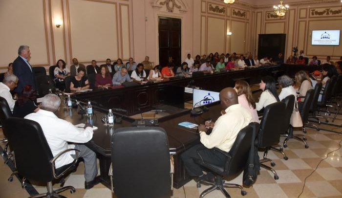 Presidente Díaz-Canel inauguró el curso intensivo sobre técnicas normativas