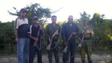 Miembros de la Federación Cubana de Caza Deportiva en Sandino