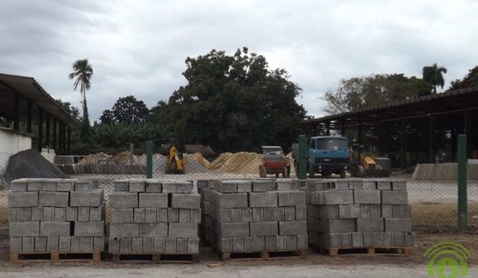 Construcción de viviendas prioridad en Pinar del Río