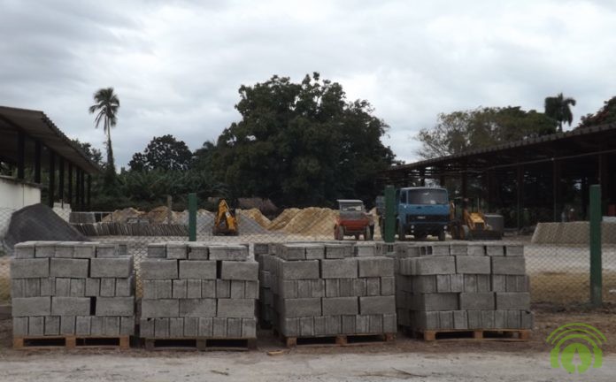 Construcción de viviendas prioridad en Pinar del Río