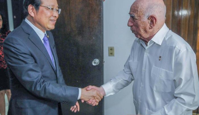 Recibió Machado Ventura a dirigente vietnamita