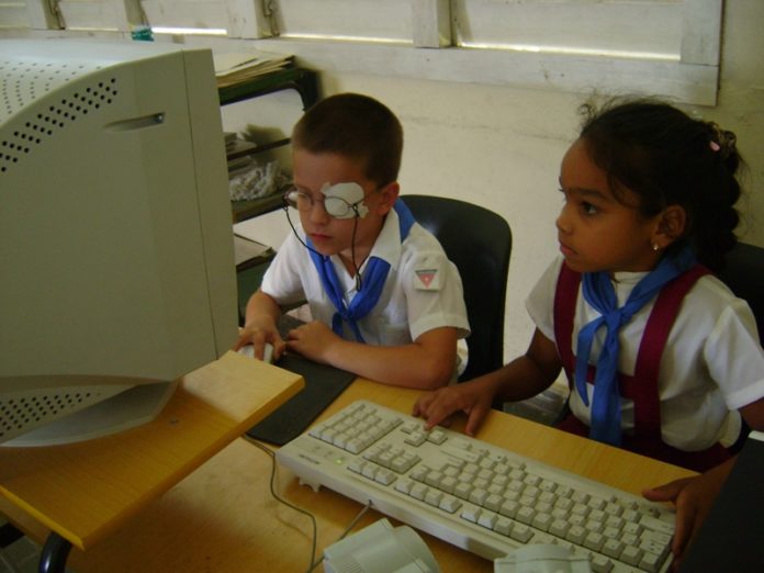 bloqueo sistema educacional