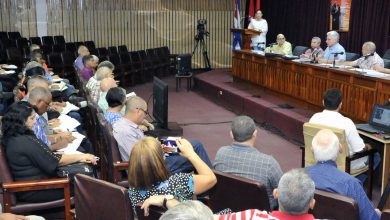 Asegura presidente cubano que batalla económica exige inteligencia