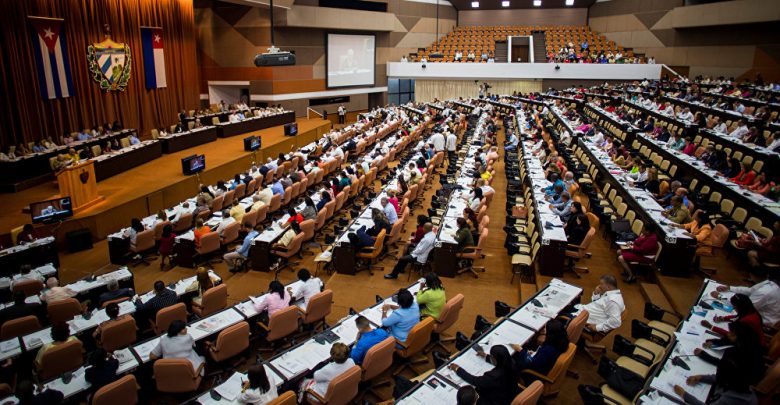 Tres leyes van hoy al Parlamento cubano