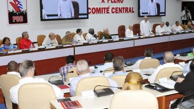 Sesionó X Pleno del Comité Central del Partido Comunista