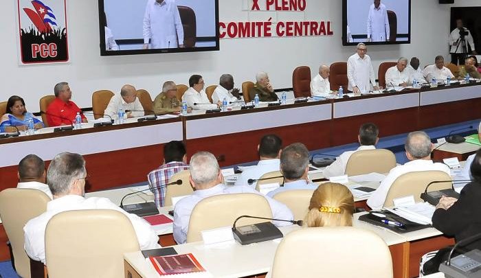 Sesionó X Pleno del Comité Central del Partido Comunista