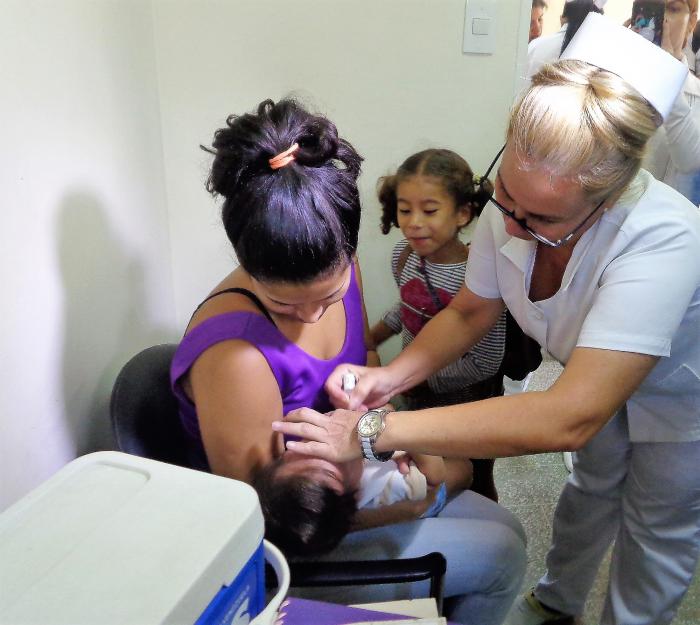Más de tres millones de niños venezolanos se benefician con campaña de vacunación