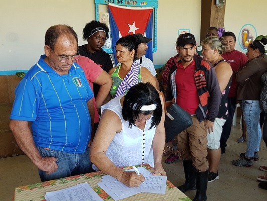 Trabajadores de Comercio y Gastronomía en Sandino respaldan a Venezuela
