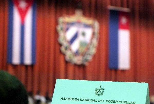 Convoca el Consejo de Estado a Sesión extraordinaria del Parlamento cubano