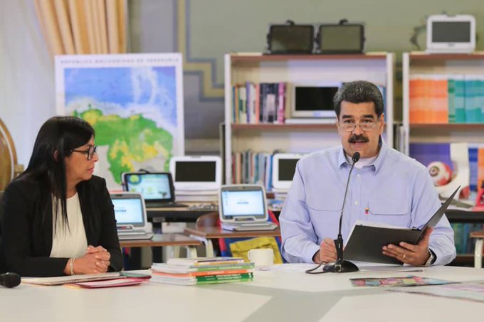 Reconoce Maduro avances en el diálogo de paz en Venezuela