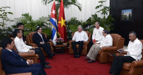 Recibió Díaz-Canel a delegación partidista de Vietnam