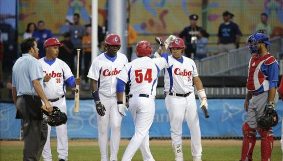 Equipo Cuba comienza entrenamiento para el Premier 12
