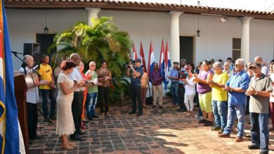 Reconocen a profesionales de emisora provincial Radio Guamá