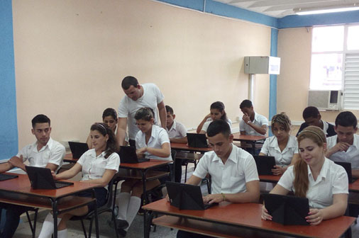 Preparan futuros profesores desde el Colegio Pedagógico