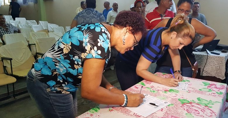 Trabajadores de la Dirección Municipal de Educación en Sandino reclaman liberación de Lula