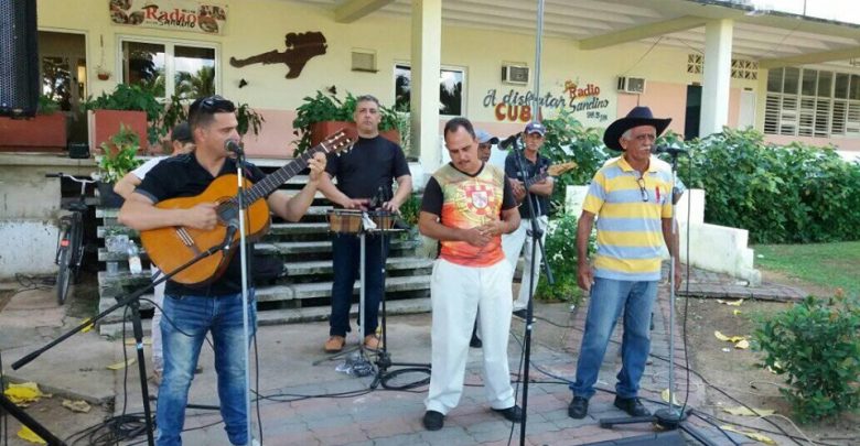 Peña campesina desde El Cantar de Mi Tierra en Sandino