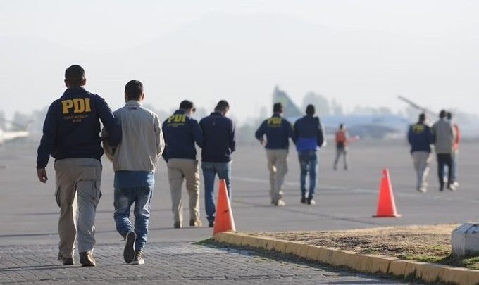 Colombia expulsa a 60 venezolanos de su territorio