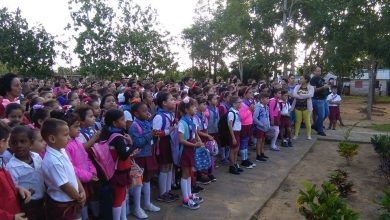 Rinden homenaje a Camilo Cienfuegos en seminternado Manuel Lazo en Sandino