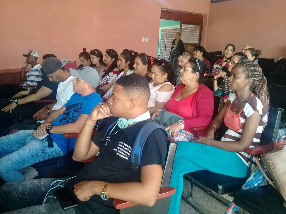 Merecido reconocimiento a los instructores de arte en Sandino