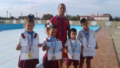 Clavadistas sandinenses obtienen primer lugar en torneo provincial