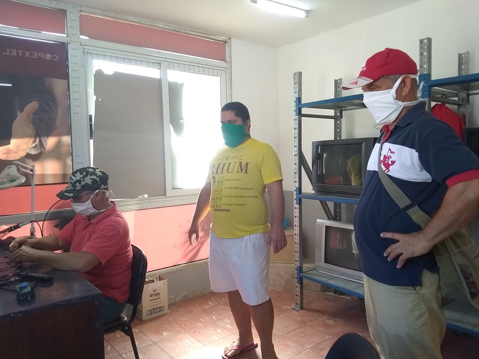 Extrema medidas contra la COVID-19 Taller Copextel en Sandino