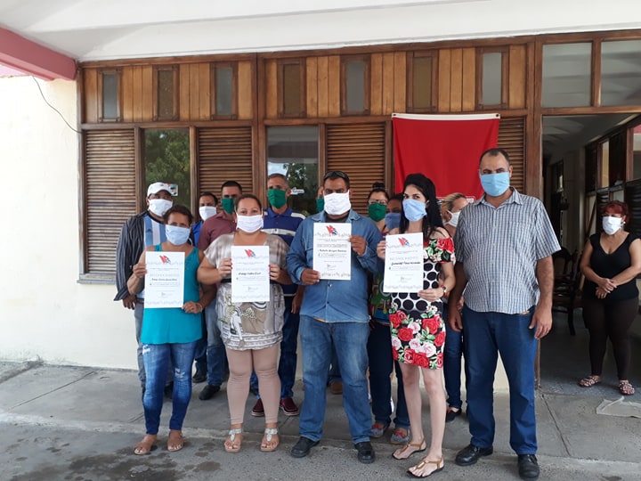 Reconocen a trabajadores y cuadros del Partido en Sandino