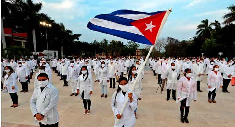 Llega brigada médica cubana a Sudáfrica