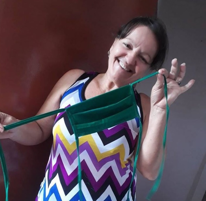 Mujer solidaria