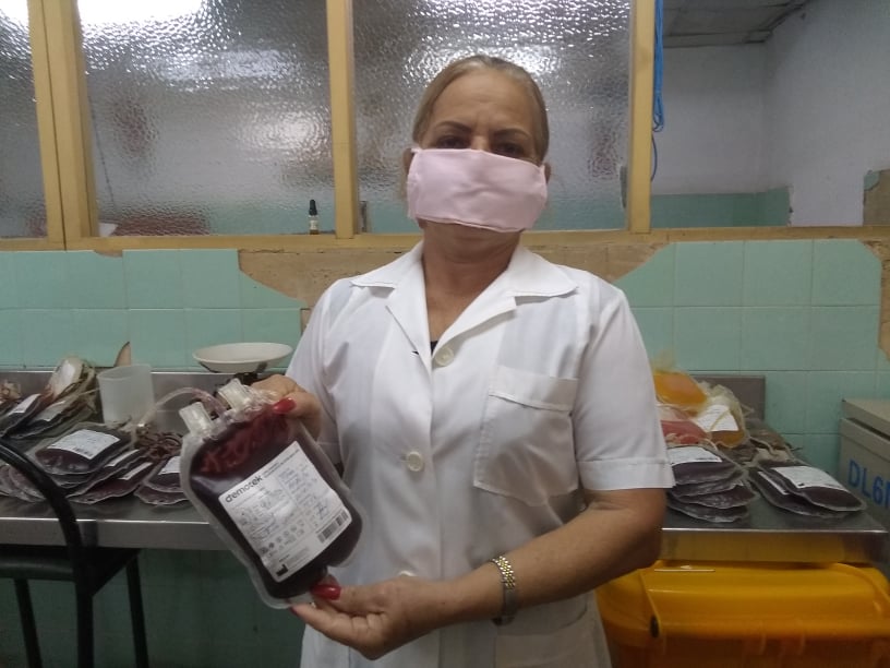 Marilyn Lezcano Ramos, estadística principal del banco de sangre