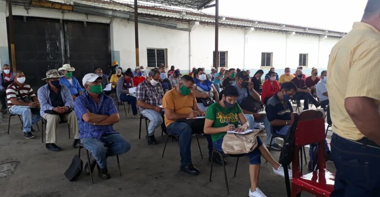 Ratifican productores sandinenses compromiso de recuperar la agricultura