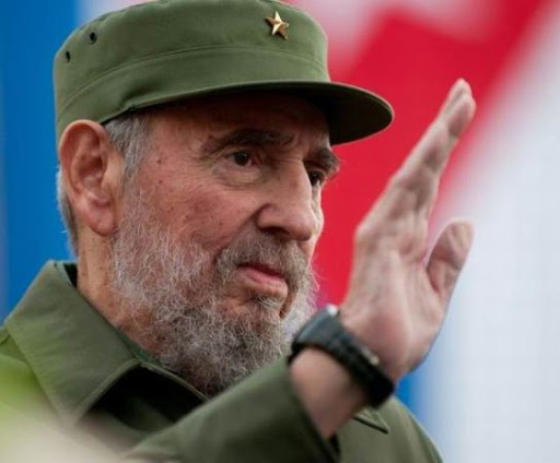 Fidel vive entre nosotros