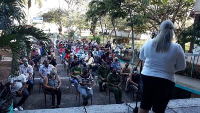 Reconocen a Educadores Sandinenses en el Acto por el Día del Educador