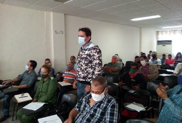 Sesiona Pleno Municipal del Partido en Sandino