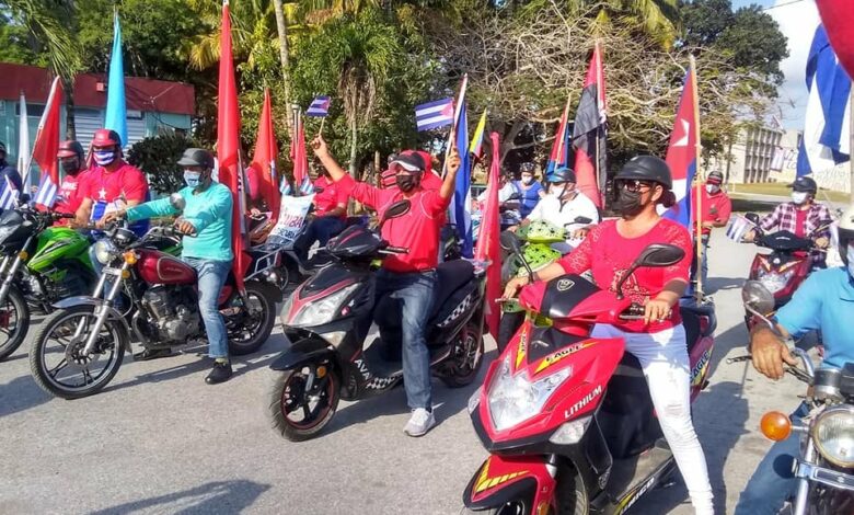 Caravana por el primero de Mayo en Sandino