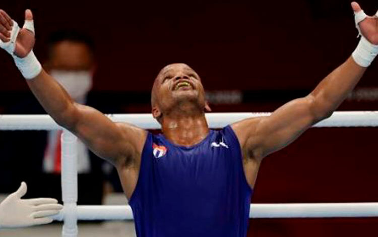 Roniel Iglesias es oro y el buque insignia echa a andar