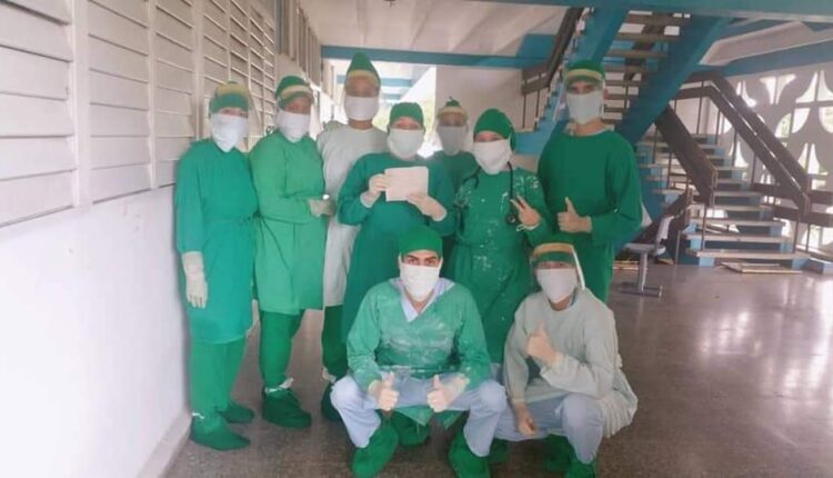 estudiantes ciencias médicas