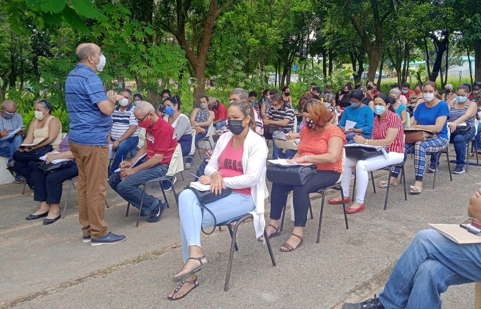 Director-Provincial-de-Educación-chequea-marcha-del-curso-escolar-2020-2021-en-Sandino