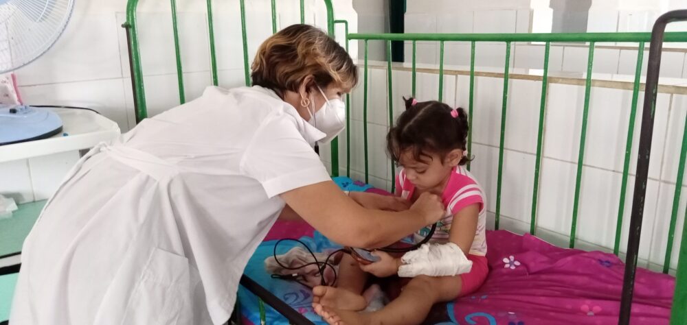 Maricela, pediatra de corazón