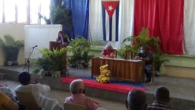 Sesión Solemne en Sandino