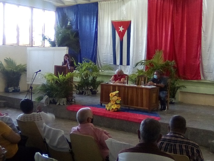 Sesión Solemne en Sandino