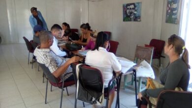 Oficina de Trámites atiende moradores afectados por Ian en Sandino